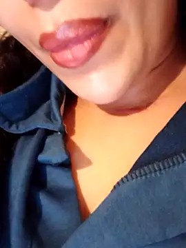 Sexlove1xo online show from March 27, 4:18 pm