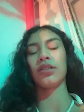 Anniie  Evans online show from October 17, 6:32 pm