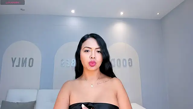 BrunaThompson online show from March 17, 12:04 pm