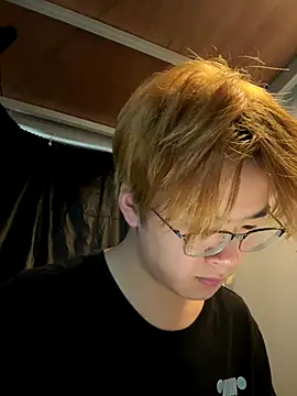 Snapshot of Anson0722 chatting on September 21, 3:30 am Anson0722 online show from September 21, 3:30 am