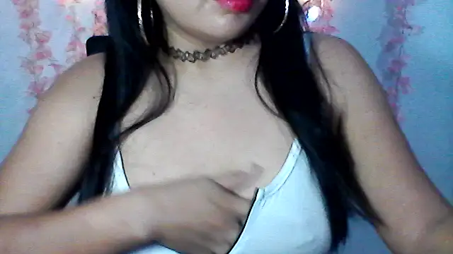 Snapshot of shashel5 chatting on October 24, 6:32 am shashel5 online show from October 24, 6:32 am