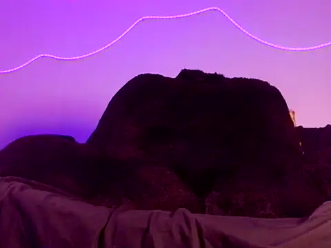 Snapshot of MsBootyBoop chatting on December 4, 9:29 am MsBootyBoop online show from December 4, 9:29 am