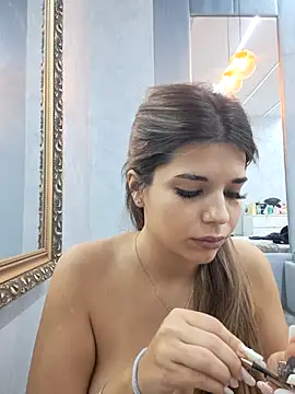 Bella Posh online show from November 5, 5:40 am