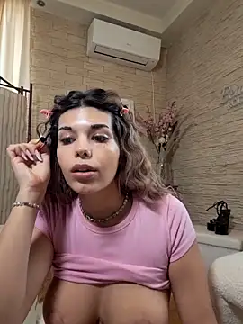 Bella Posh online show from March 5, 7:48 am