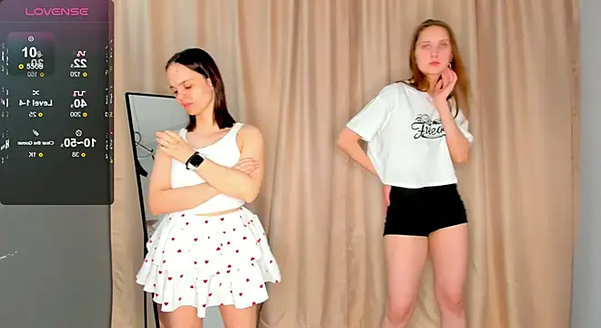 Snapshot of AislyEnderson chatting on February 21, 12:27 am AislyEnderson online show from February 21, 12:27 am