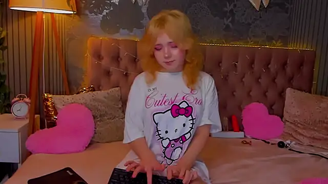 EmilyAngells online show from January 7, 7:11 am