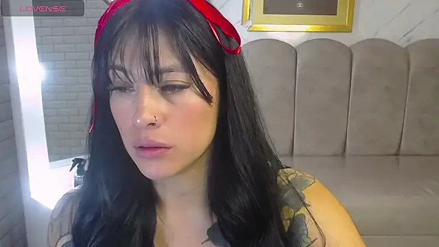 Snapshot of Isabella_Collen_v chatting on April 22, 1:12 pm Isabella Collen v online show from April 22, 1:12 pm