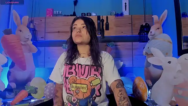 ChloeAllennn online show from March 29, 2:17 pm