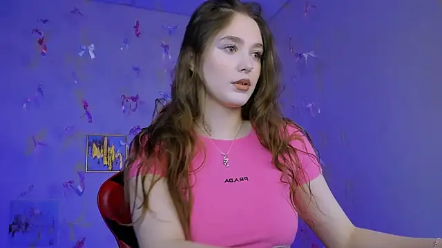 Snapshot of hazel_sullivan chatting on December 4, 12:36 pm hazel sullivan online show from December 4, 12:36 pm