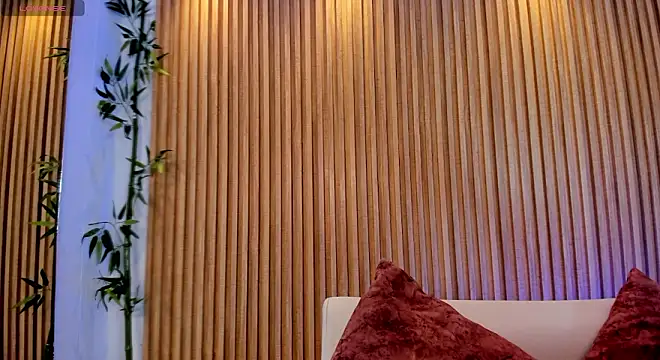 Ivaannaa  online show from February 21, 11:44 am