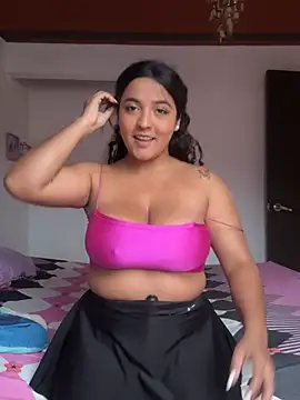 Snapshot of MarianaZapataa chatting on February 21, 11:10 pm MarianaZapataa online show from February 21, 11:10 pm