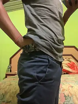 BttmGuy01 online show from April 7, 10:20 pm