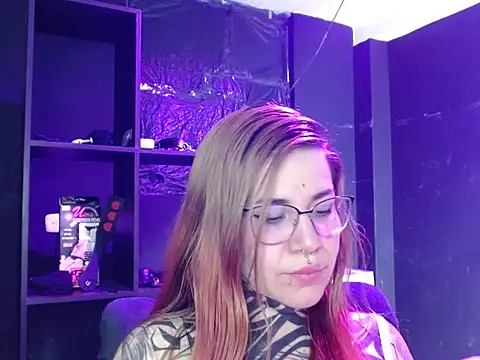 Snapshot of Pandora_9666 chatting on October 22, 2:56 am Pandora 9666 online show from October 22, 2:56 am