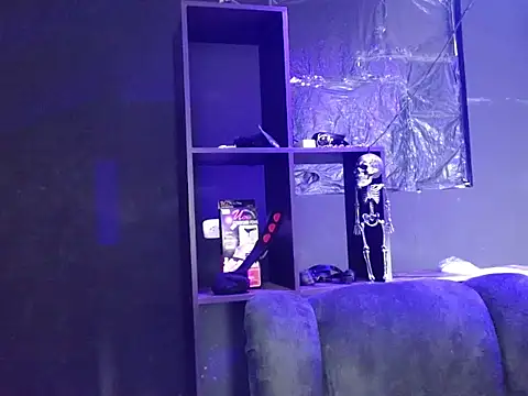 Snapshot of Pandora_9666 chatting on November 10, 2:27 pm Pandora 9666 online show from November 10, 2:27 pm