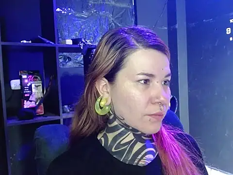 Snapshot of Pandora_9666 chatting on November 14, 6:06 pm Pandora 9666 online show from November 14, 6:06 pm