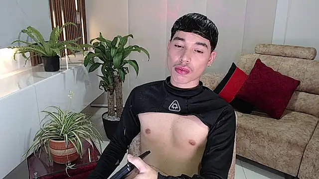 Snapshot of cod_dolll chatting on September 10, 12:10 am cod dolll online show from September 10, 12:10 am