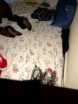 femboybandi online show from January 12, 1:11 am