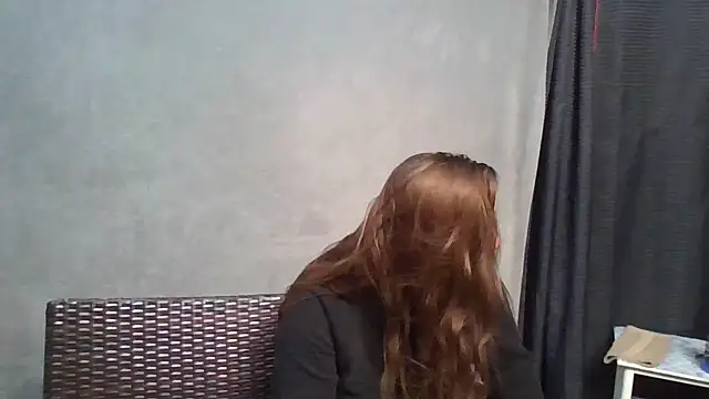 Snapshot of missmars04 chatting on October 4, 9:35 pm missmars04 online show from October 4, 9:35 pm