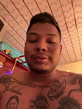 Saipuer31 online show from December 16, 3:28 pm