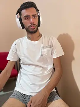 iendriw online show from March 13, 10:32 pm