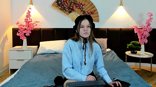 Amber Rogers online show from February 22, 9:15 pm