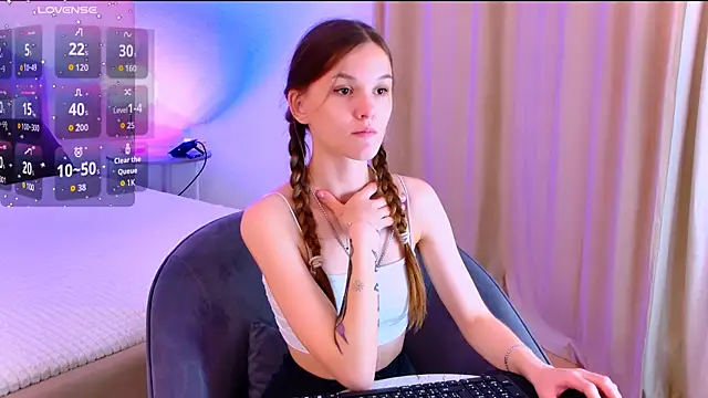 Amber Rogers online show from October 11, 2:26 pm