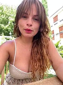Snapshot of gynna_kimera chatting on June 19, 10:52 am gynna kimera online show from June 19, 10:52 am