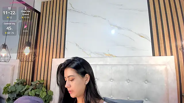 Snapshot of Madyson18 chatting on February 12, 11:16 am Madyson18 online show from February 12, 11:16 am