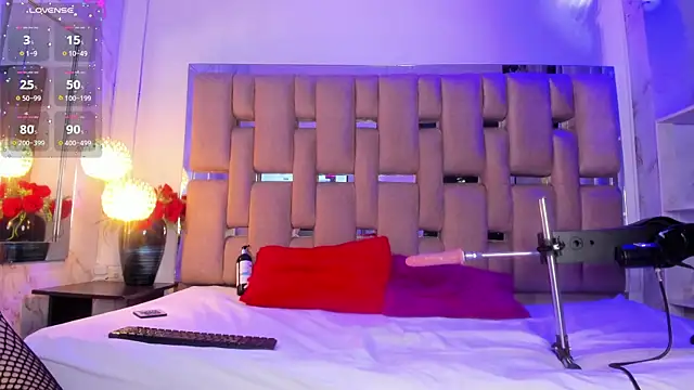 ValentinoMoreti online show from March 15, 4:57 am