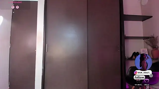 Snapshot of sweetviolet__ chatting on May 10, 2:22 pm sweetviolet online show from May 10, 2:22 pm