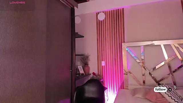 Snapshot of sweetviolet__ chatting on June 27, 11:59 am sweetviolet online show from June 27, 11:59 am