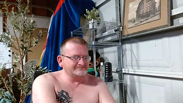 Randomoldguy615 online show from February 27, 1:48 am