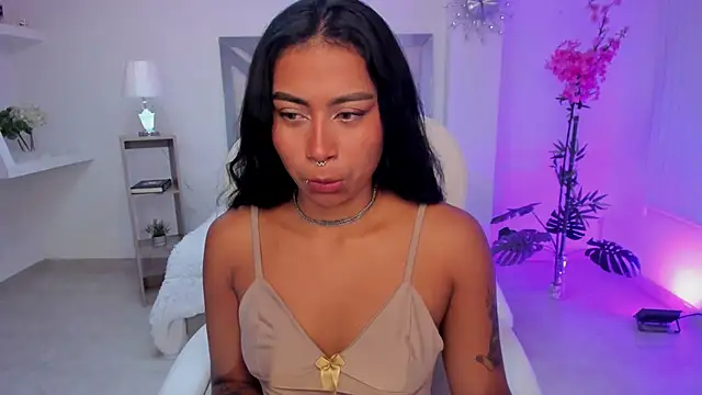 Ivyy Moon  online show from March 11, 3:05 am