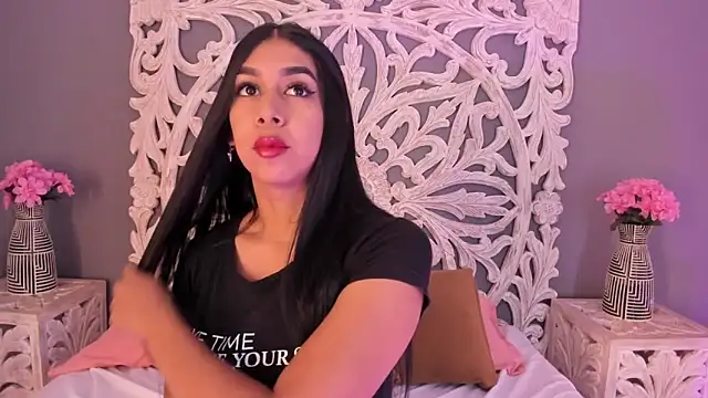 Snapshot of AnnieGibbyns chatting on November 24, 8:52 pm AnnieGibbyns online show from November 24, 8:52 pm