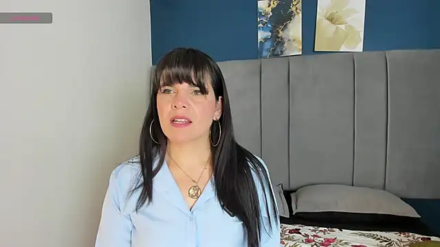 Snapshot of laura_hotties chatting on September 13, 1:11 pm laura hotties online show from September 13, 1:11 pm