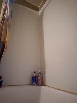 Snapshot of Seductivefoxy@xh chatting on December 1, 2:16 am Seductivefoxyxh online show from December 1, 2:16 am