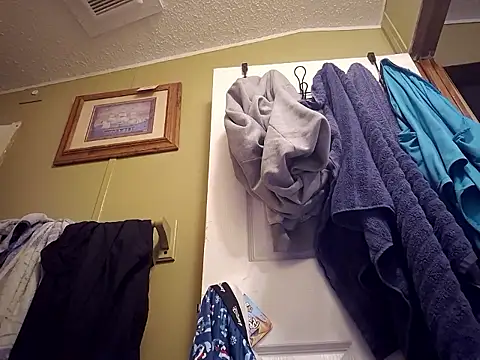 Seductivefoxyxh online show from December 1, 8:36 pm