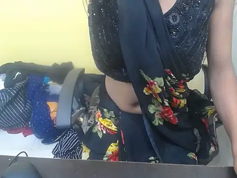 Reena600 online show from February 24, 7:09 pm