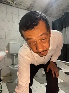 rogerdik76 online show from March 19, 6:28 am