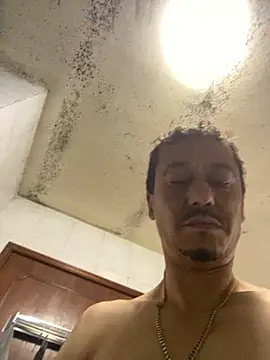 rogerdik76 online show from March 29, 8:42 pm