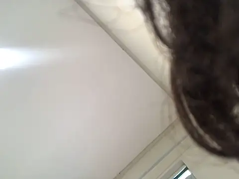 Snapshot of KiaraCut chatting on May 16, 7:34 pm KiaraCut online show from May 16, 7:34 pm