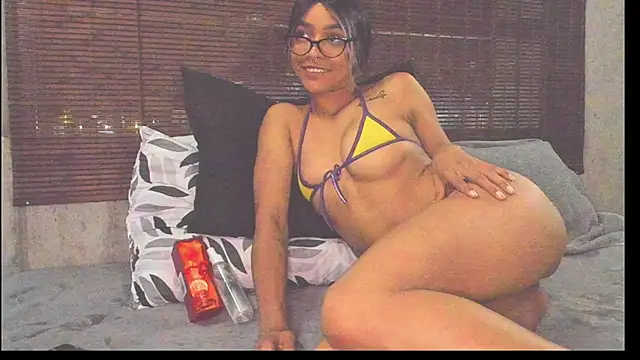 SoleiAndKairo online show from March 17, 4:08 am