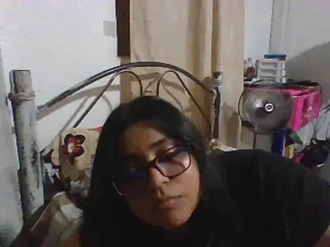 Snapshot of virginbrunette99 chatting on February 23, 9:00 am virginbrunette99 online show from February 23, 9:00 am