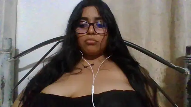 Snapshot of virginbrunette99 chatting on March 1, 3:10 am virginbrunette99 online show from March 1, 3:10 am