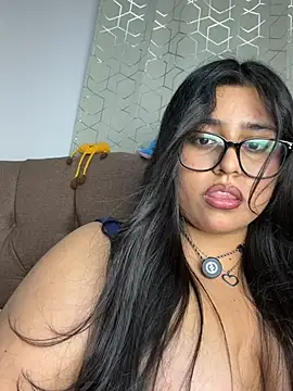virginbrunette99 online show from May 21, 6:31 am