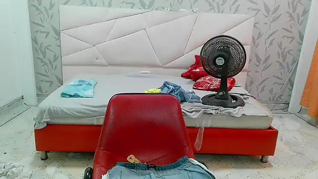 SexyPamela69 online show from June 27, 7:52 pm
