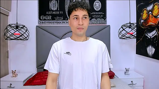 buddy whitte online show from April 12, 5:18 pm