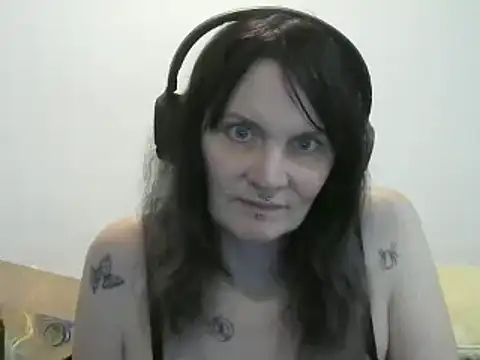 Hotmodel1984 online show from February 26, 9:25 pm