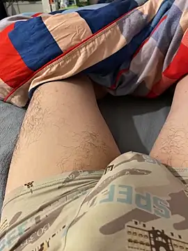 Snapshot of zou_9997 chatting on December 2, 1:44 am zou 9997 online show from December 2, 1:44 am