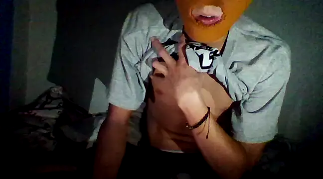 Snapshot of DaGP222 chatting on February 24, 5:54 am DaGP222 online show from February 24, 5:54 am